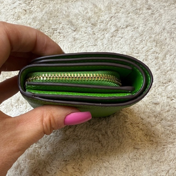 Like New Kate Spade Kayla Small L Zip Snap Leather Wallet - Picture 5 of 10